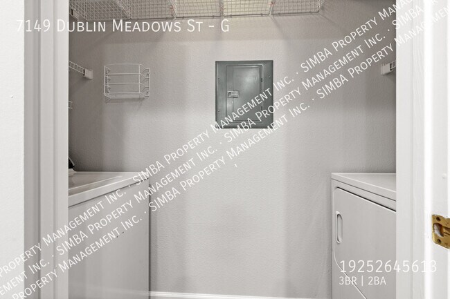 Building Photo - 7149 Dublin Meadows St