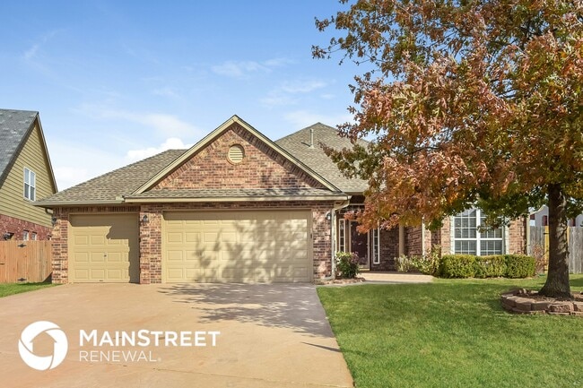 Building Photo - 13524 Gramercy Park Pl