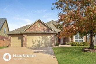 Building Photo - 13524 Gramercy Park Pl