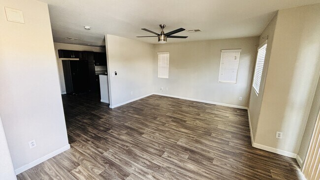 Building Photo - 5754 Wind Dancer Dr