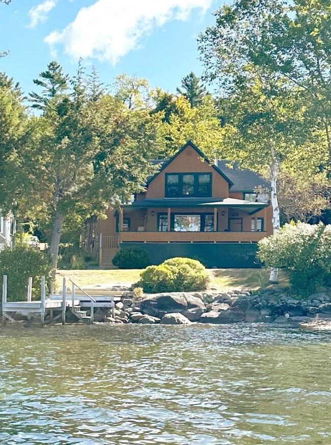 Building Photo - 9 Lakeside Rd