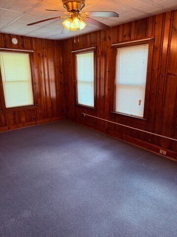 Building Photo - 11 Elm St