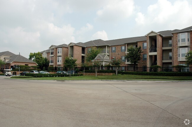 Building Photo - Braeswood Park Condominiums