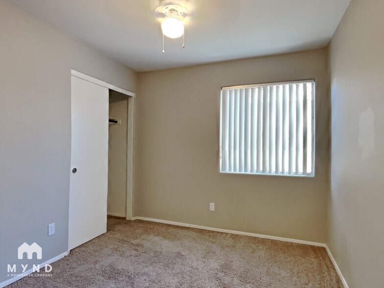 Building Photo - 13583 W Saguaro Ln