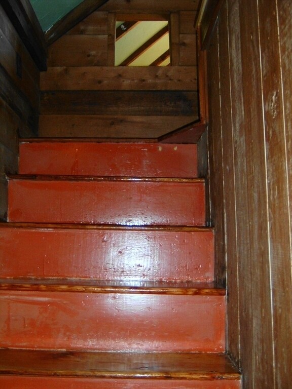 Building Photo - 128 Pleasant St