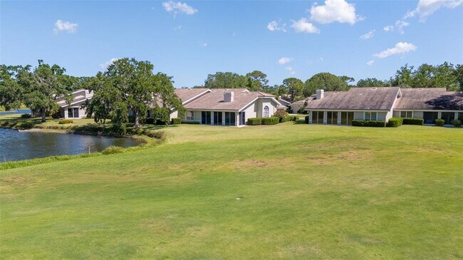 Building Photo - 4044 Penshurst Park
