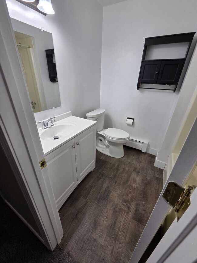 Building Photo - 18206 Swiss Dr