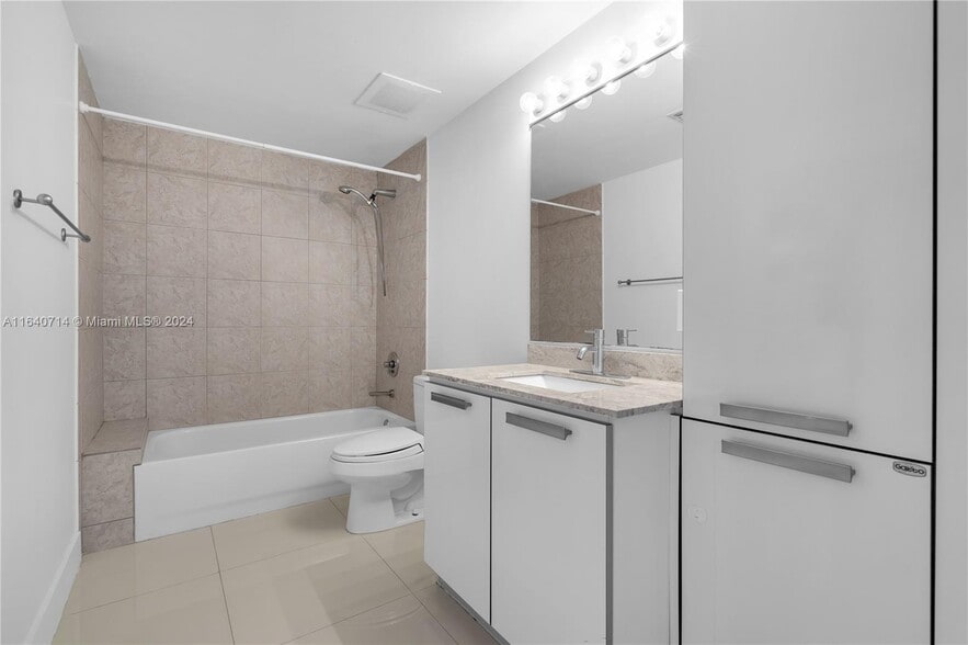 Building Photo - 3000 NE 188th St