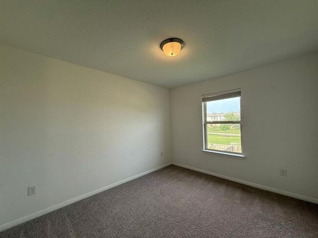 Building Photo - 157 Munk Ln