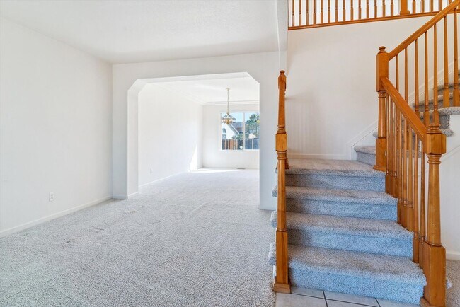Building Photo - Spacious 3 Bed, 2.5 Bath Home In Sterling ...