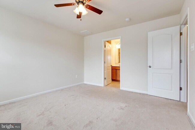 Building Photo - 1022 Linden Dr