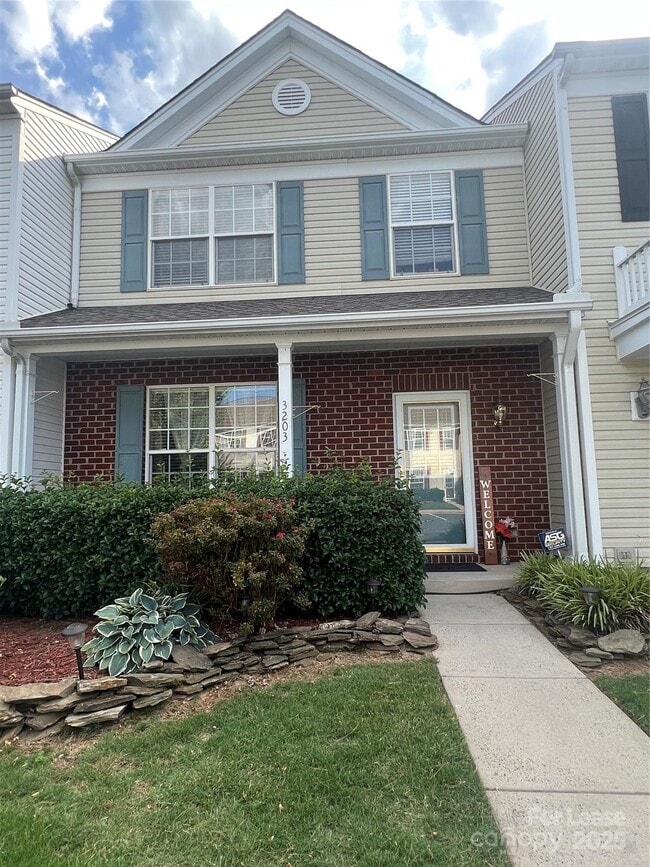 Primary Photo - 3203 Mannington Dr