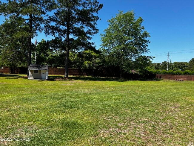 Building Photo - 111 Iverson Ln