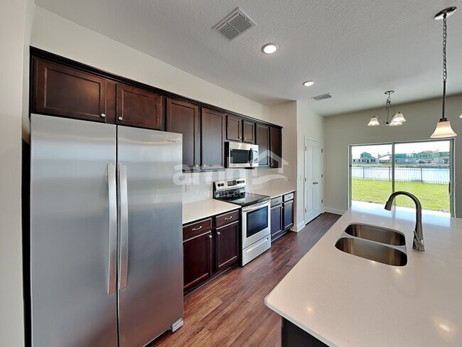 Building Photo - 2865 Ponds Trl