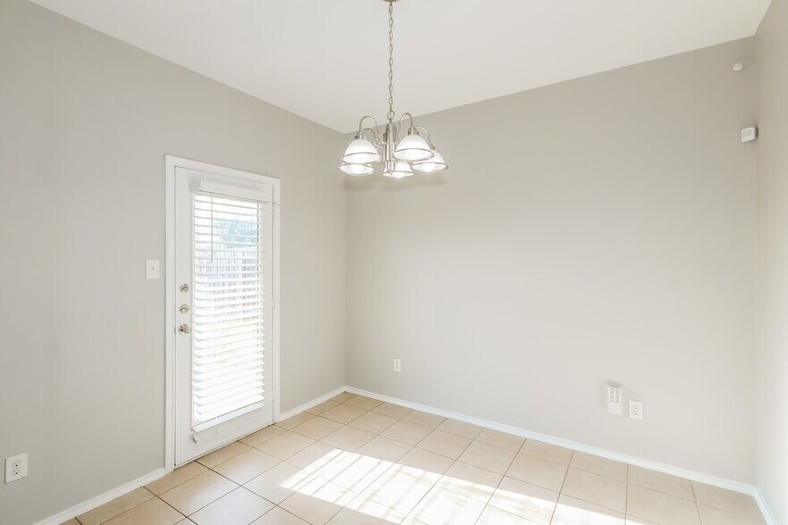 Building Photo - 3419 Afton Forest Ln