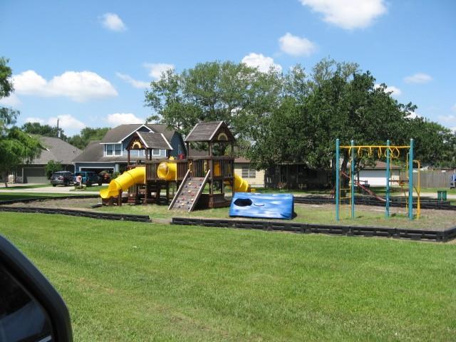 Building Photo - 4726 Caroline St