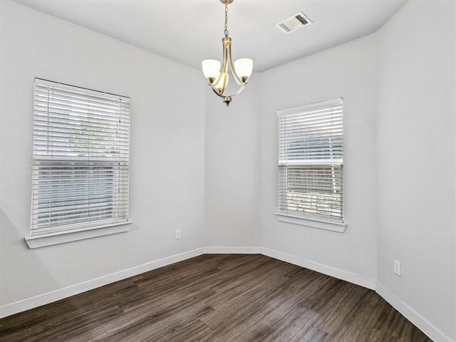 Building Photo - 9941 Ironhorse Dr