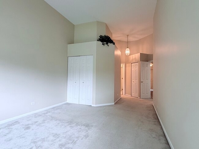 Building Photo - 1146 Bristol Ln