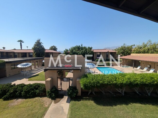 Building Photo - Stylish 2-Bedroom Condo with Stunning View...