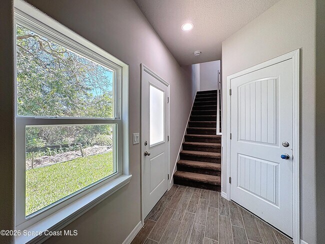 Building Photo - 520 L M Davey Ln