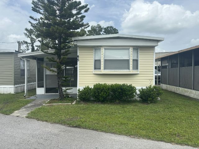Primary Photo - 2850 New Tampa Hwy