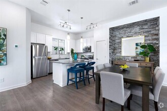 Building Photo - 716 Enchantment Trl