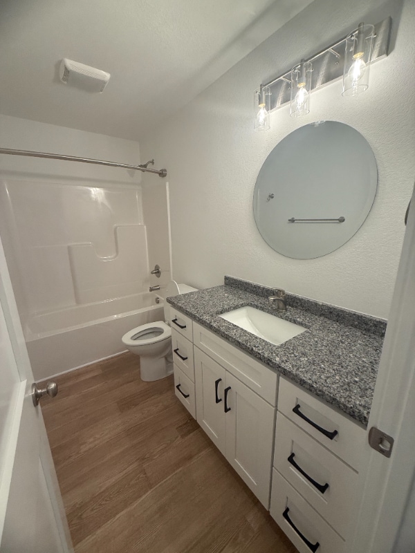 Building Photo - 213 W Palmetto St