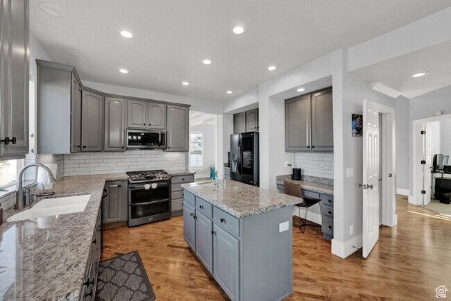 Building Photo - 1197 Wild Tree Cir