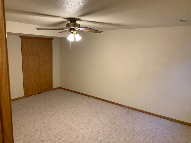 Building Photo - N5527 Penny Lane