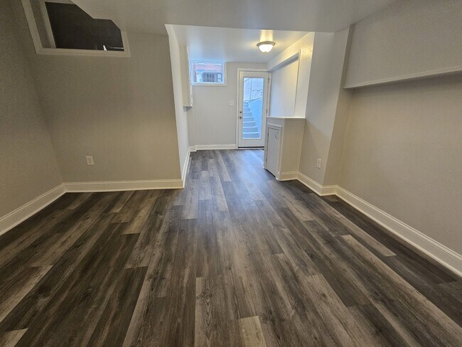 Building Photo - 1014 Dalton Ave