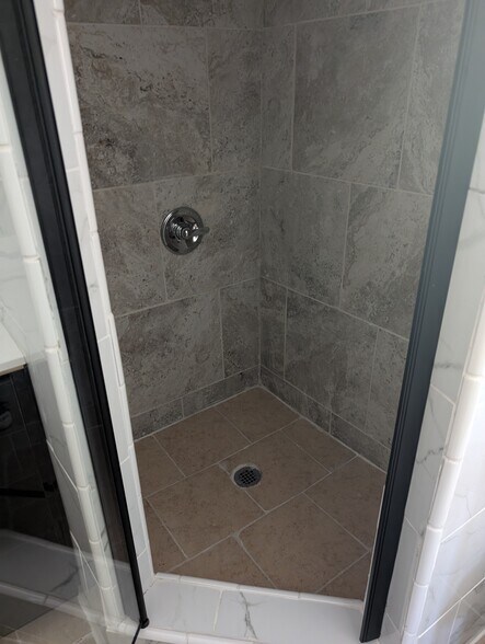 Master Bathroom - 20229 Lorenzana Dr