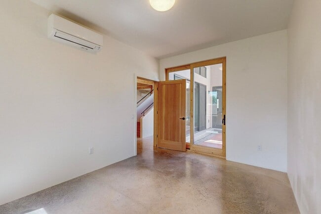 Building Photo - North Valley Fabulous 2018/sf 2 Bedroom  2.5 Bath  with Garage