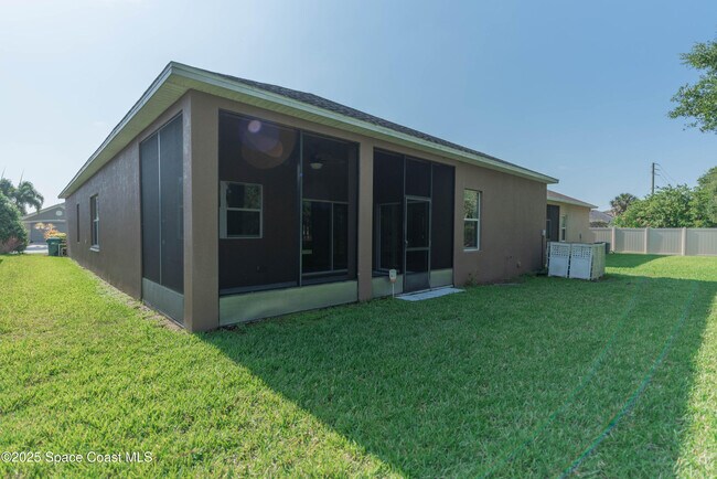Building Photo - 3136 Constellation Dr
