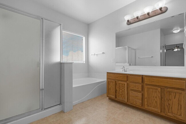 Building Photo - 19676 N Locke Ct