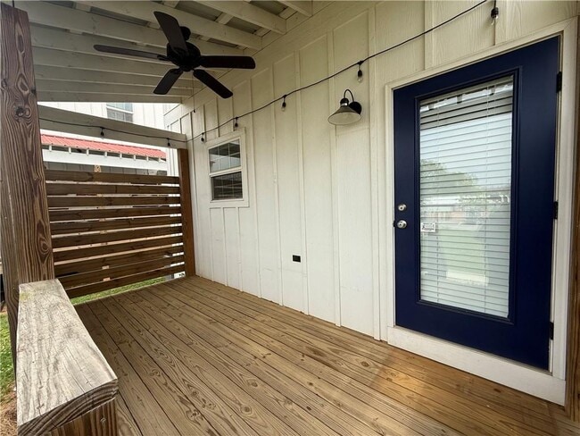 Building Photo - 13 Liberty Highland Dr