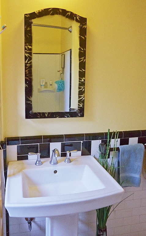 Building Photo - 2424 Tesla Ter