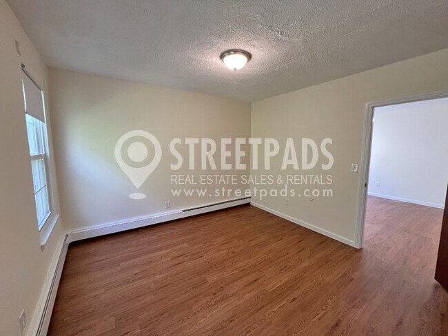 Building Photo - 1 bedroom in Boston MA 02130