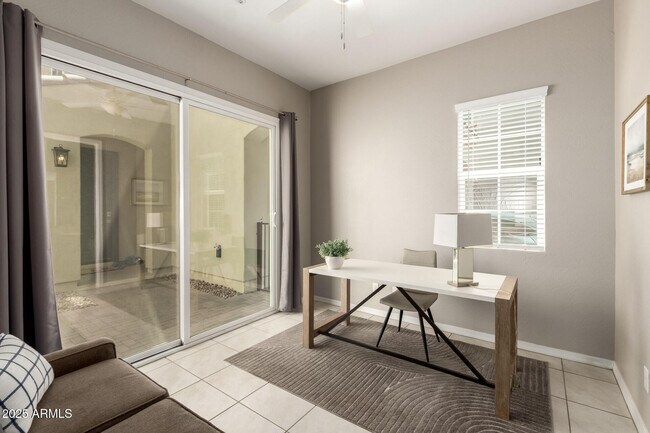 Building Photo - 1535 E Dublin St