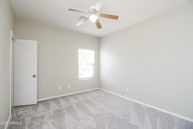 Building Photo - 13284 W Gelding Cir
