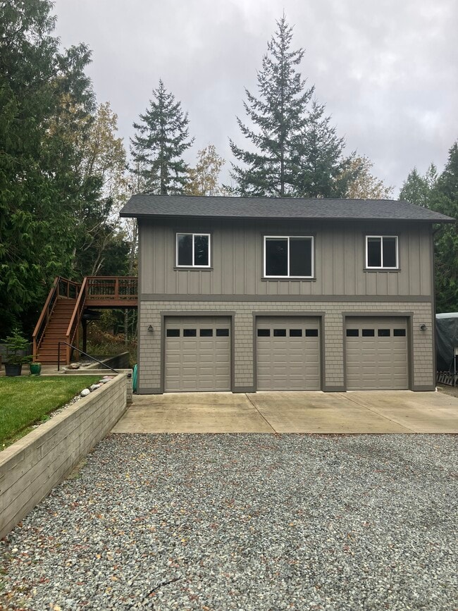 Building Photo - 3764 Biz Point Rd