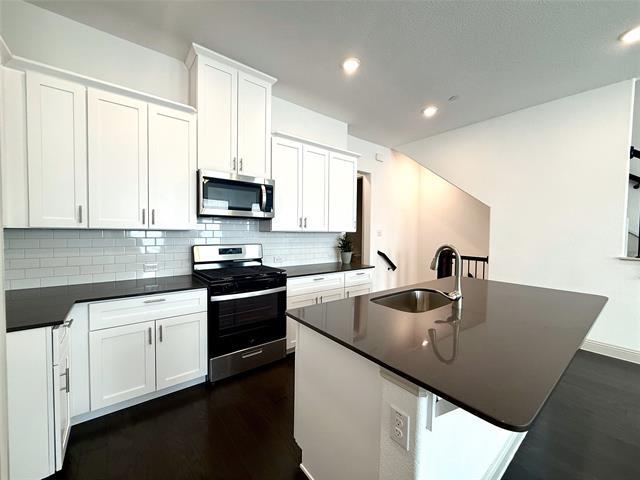 Building Photo - 4116 Kearsage Dr