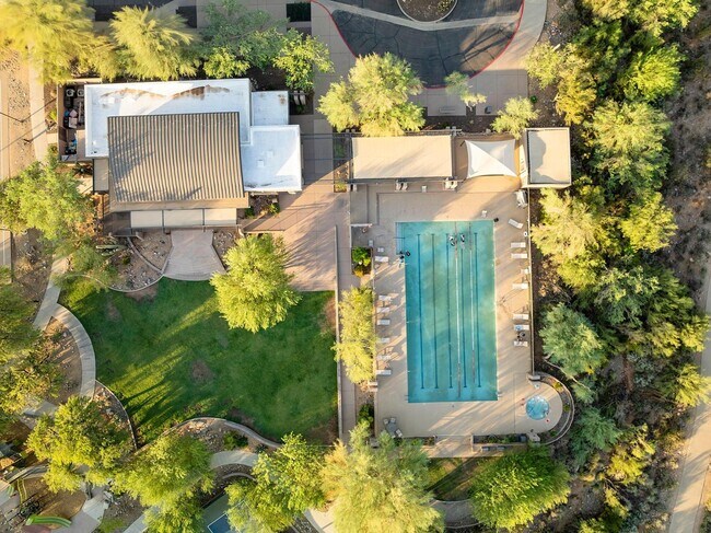 Building Photo - 11489 E Raintree Dr