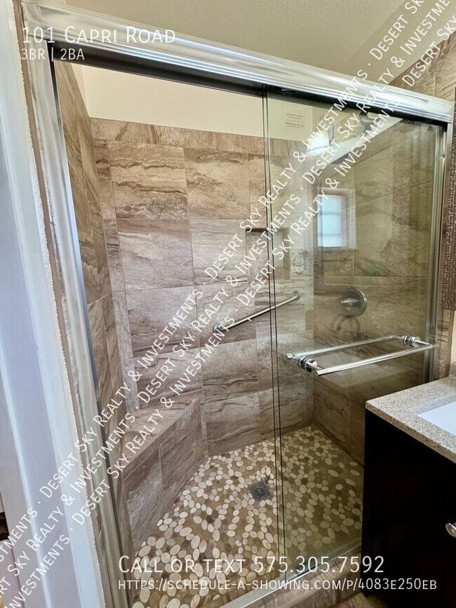 Building Photo - 101 Capri Rd