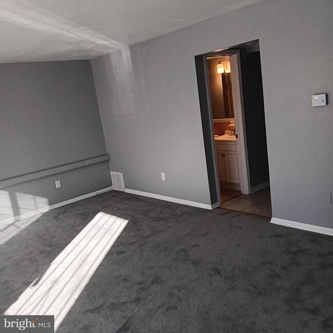 Building Photo - 1971 Addison Rd S