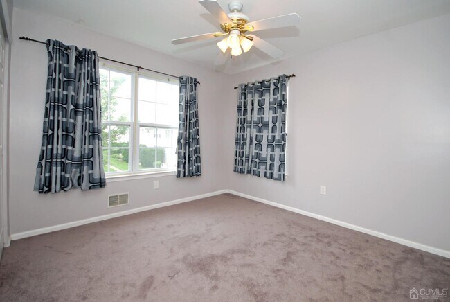 Building Photo - 57 Woods Edge Ct