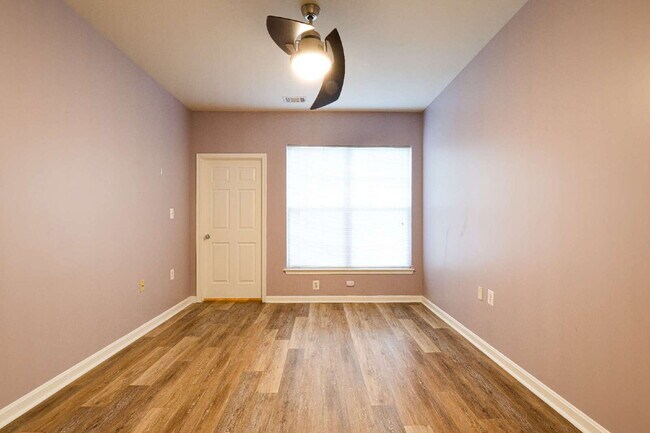 Building Photo - Welcome Home!