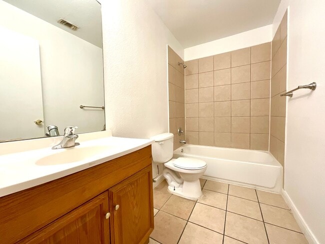 Building Photo - **APPLICATION RECEIVED** *MOVE IN SPECIAL* Spacious 3BR Two-Story Near Lackland AFB with Fenced B...