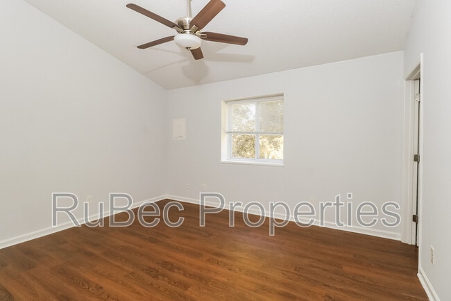 Building Photo - 9517 Newell Hickory Grove Rd