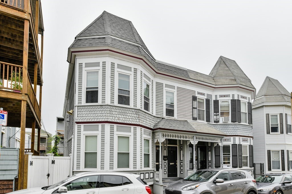 Building Photo - 2 Monks St