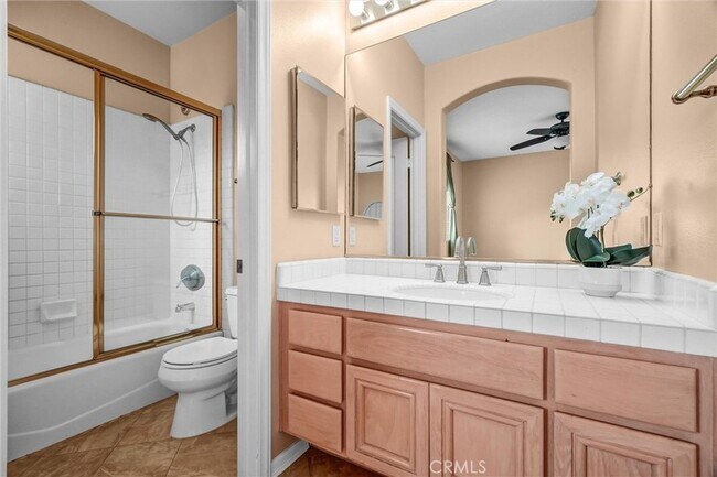 Building Photo - 27131 S Ridge Dr